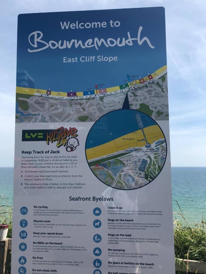 Flat-C, 4 Adults, 20 Mins To Beach, Netflix, Wifi, Sleeps 4 Adults Bournemouth Exterior photo